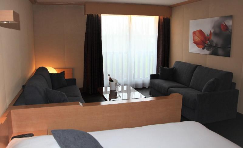 อามิโรต โฮเทล กอล์ฟ โดวีล Hotel ตูค ภายนอก รูปภาพ