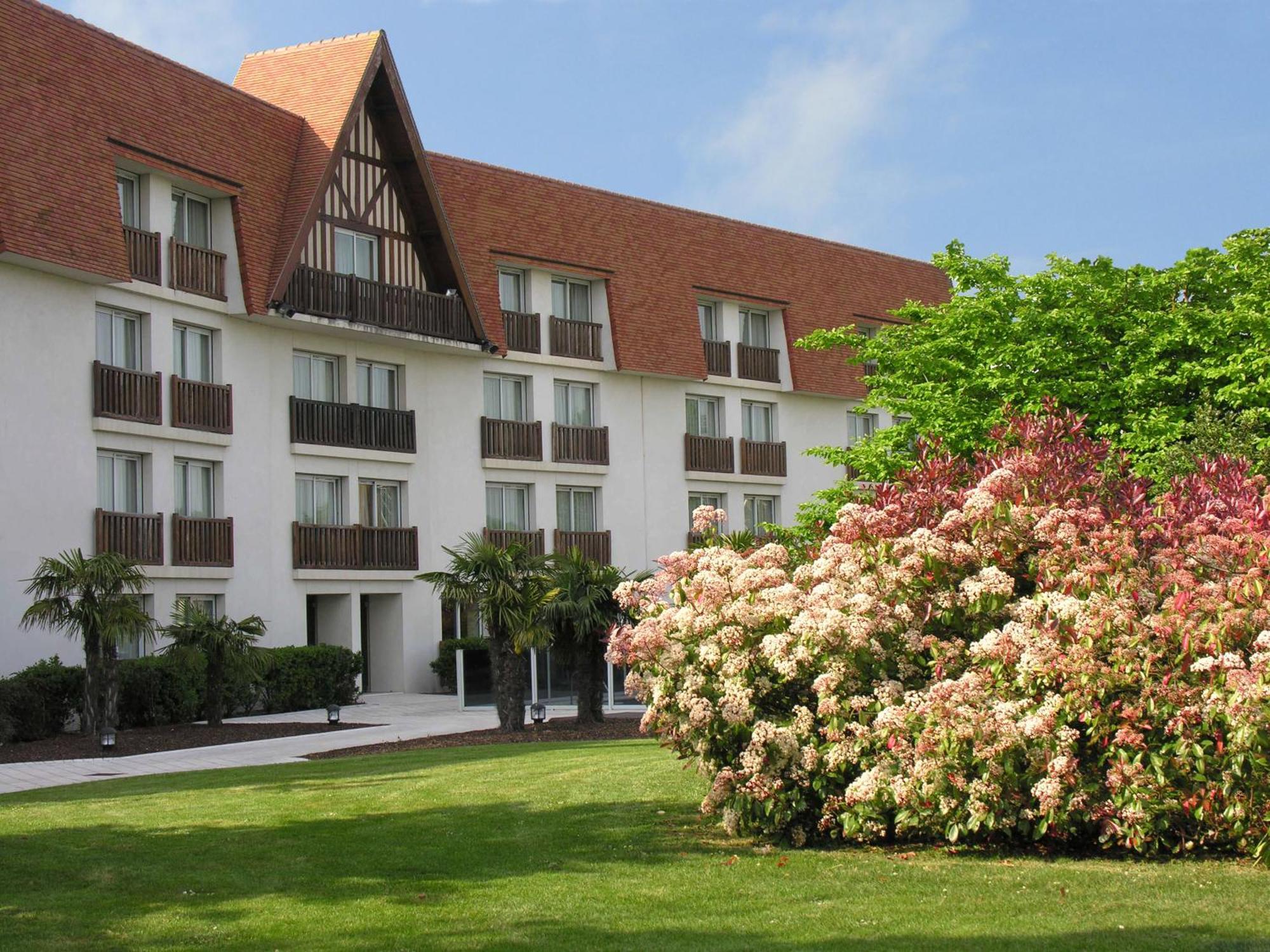 อามิโรต โฮเทล กอล์ฟ โดวีล Hotel ตูค ภายนอก รูปภาพ
