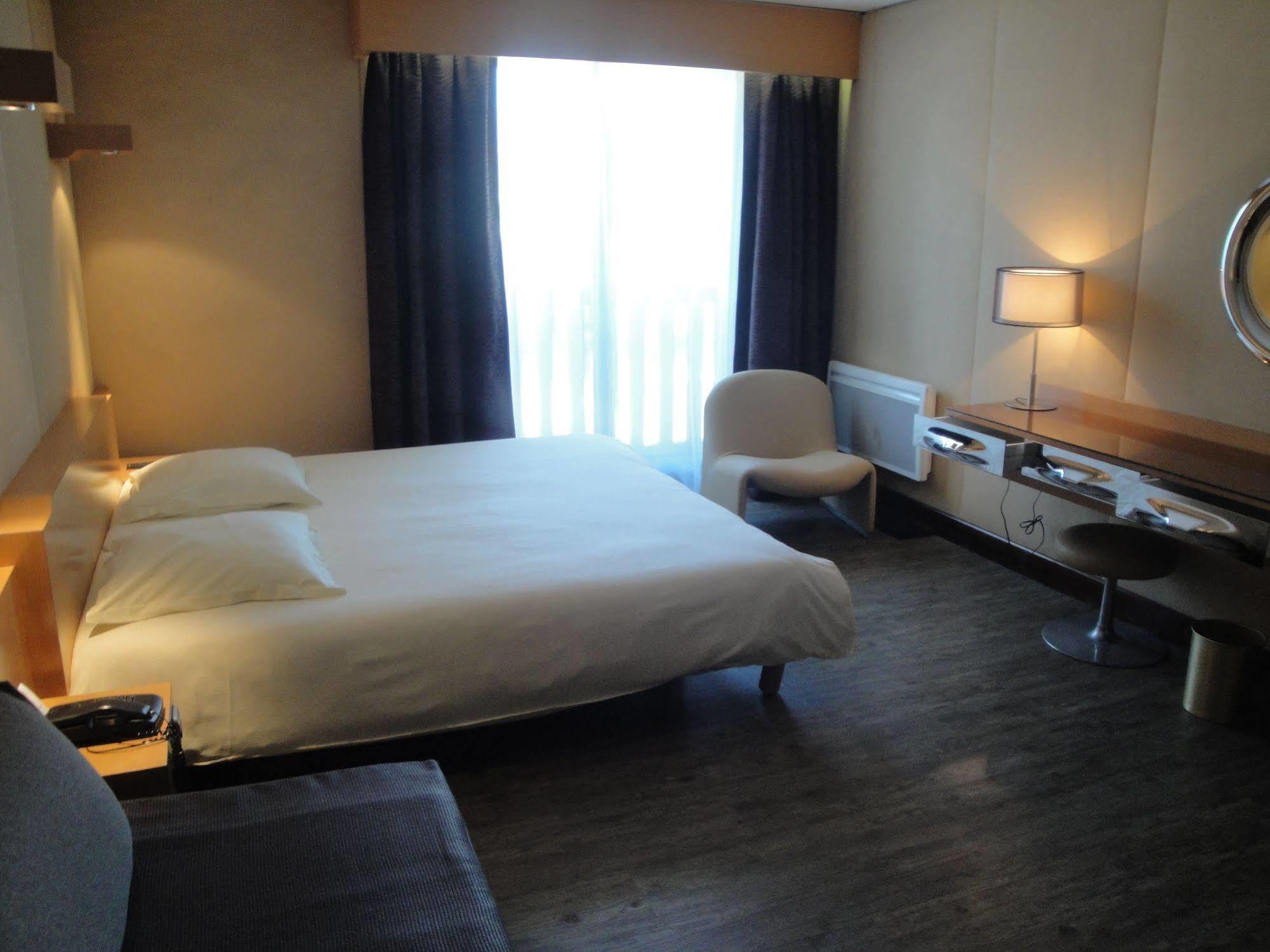 อามิโรต โฮเทล กอล์ฟ โดวีล Hotel ตูค ภายนอก รูปภาพ